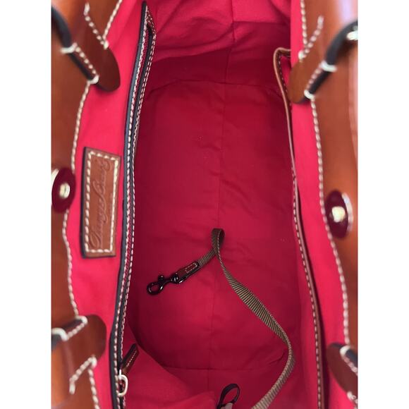 Dooney & Bourke DV1039BO Embossed Lizard Large Barlow Bone Bag B000540 - Picture 8 of 12